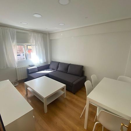 Apartamento En El Centro - Cercano A La Playa Apartment Santander Bagian luar foto