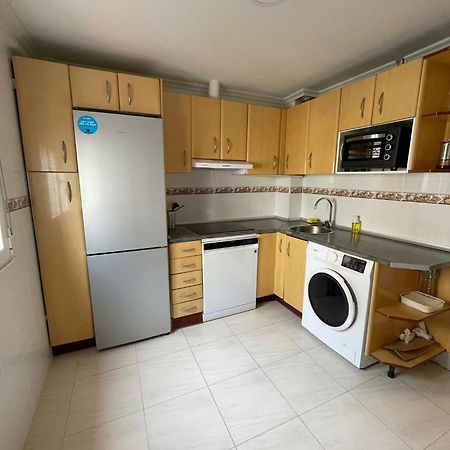 Apartamento En El Centro - Cercano A La Playa Apartment Santander Bagian luar foto